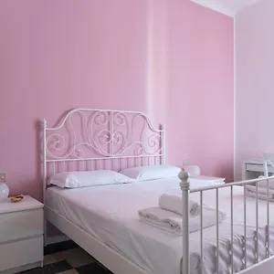 Youhosty - Cipro 7 , Milano Italia